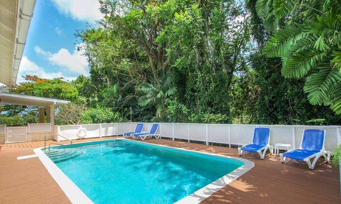 Halcyon Heights House | Villa with Private Pool and Sandy Lane Beach Club Access - Coral Gables