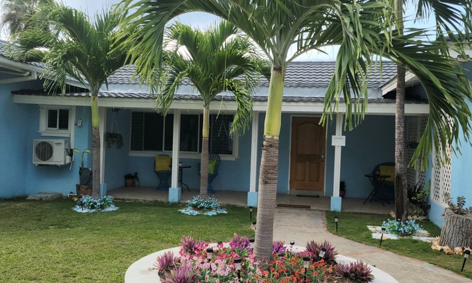 Salem Villa | Villa with Private Beach