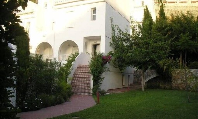 Almunecar Villa | Villa with private tropical garden of 600 m². Swimming pool and tennis