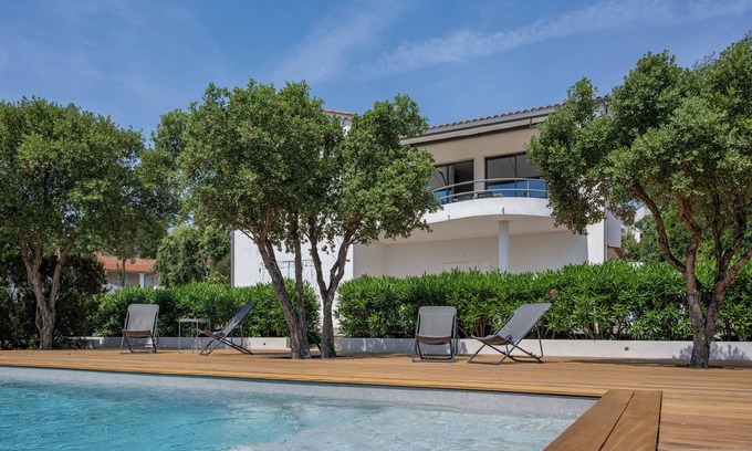Saint-Aygulf Villa | VILLA WITH SEA VIEW AND PRIVATE SWIMMING POOL for 4 to 6 people WIFI