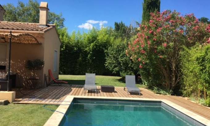 Pont-Saint-Esprit Villa | Villa with swimming pool in PONT SAINT ESPRIT near the Gorges de l'Ardeche