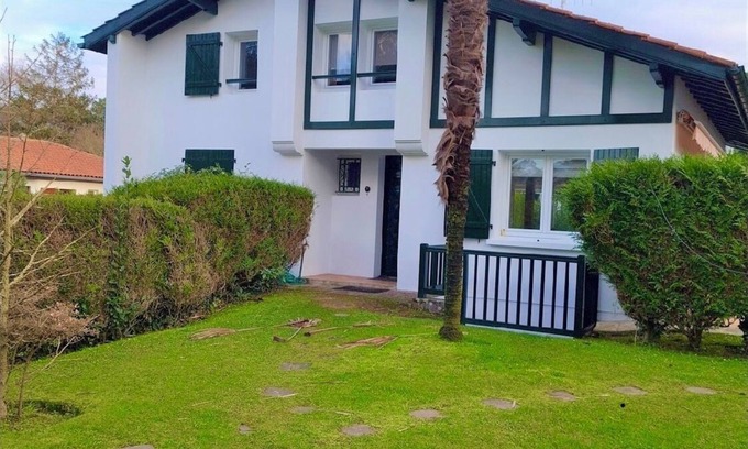 Anglet Villa | Villa with swimming pool, beach within walking distance. Live video possibility avoiding scam!