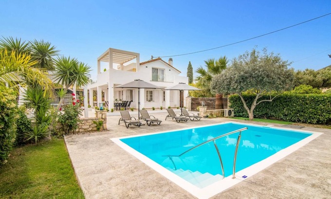 Pantokratoras Villa | Villa Zante Pnoe by Villa Plus