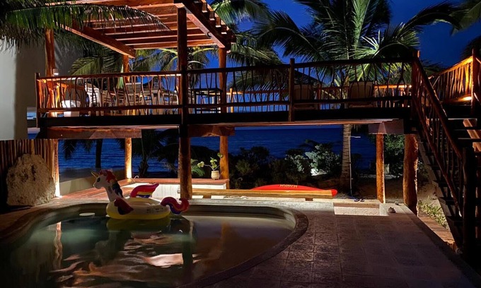 Telchac Puerto House | Villa Zazil-beachfront home with pool and pool bar and internet included