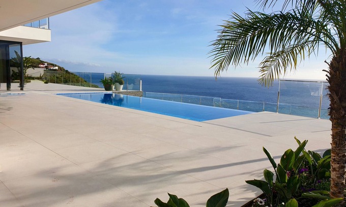Tabua Villa | Villa Zenha by Atlantic Holiday