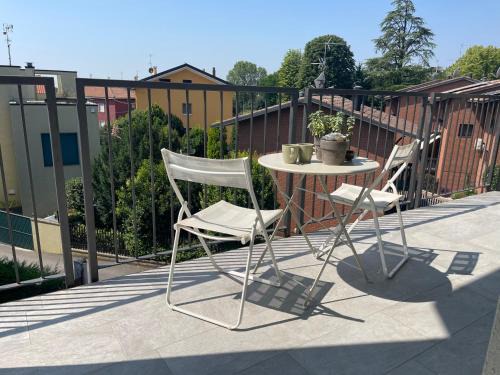 Bergamo Apartment | Villa Zina - Apt Verde - 10 min from city centre and airport