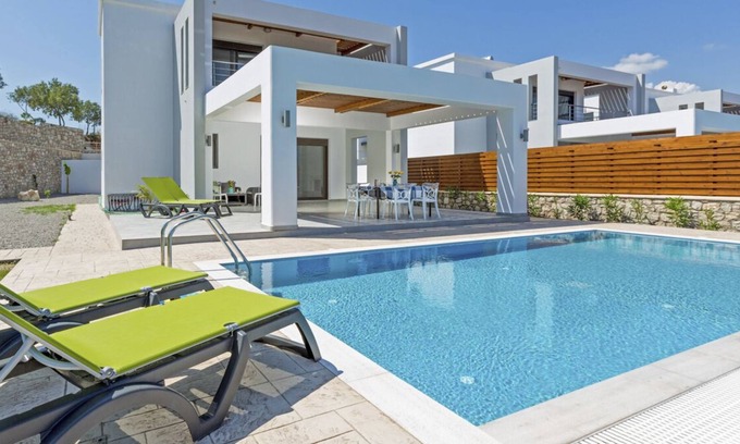 Lahania Villa | Villa Zinc - Three Bedroom Villa, Sleeps 7