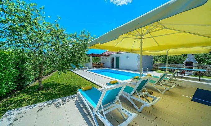 Tucepi Villa | Villa Župa in Dalmatian Hinterland with private pool near Biokovo