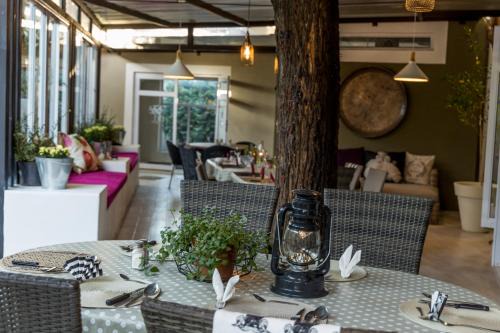 Otjiwarongo Hotel | Village Boutique Hotel