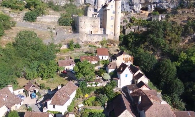 Larroque-Toirac House | VILLAGE COTTAGE