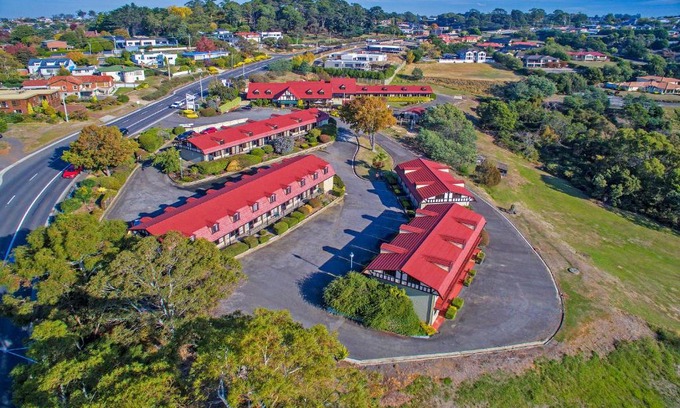 South Launceston Apartment | Village Family Motor Inn