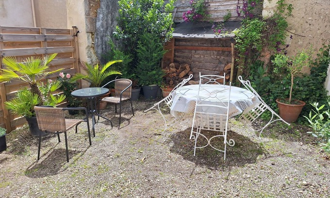 Saint-Romain House | Village house (fiber)