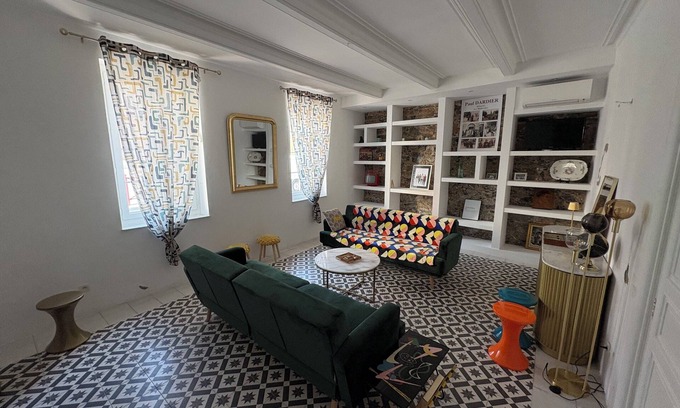 Port-la-Nouvelle House | Village house