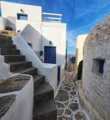 Sikinos Apartment | Village House