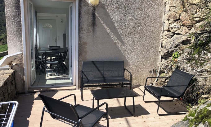 Poggio-di-Nazza Apartment | Village house with sea and mountain views, pets welcome!