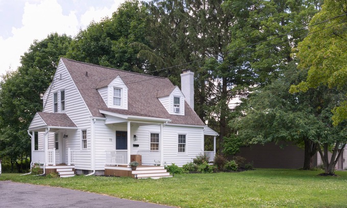 Skaneateles House | Village Vacation Home, Newly Renovated!