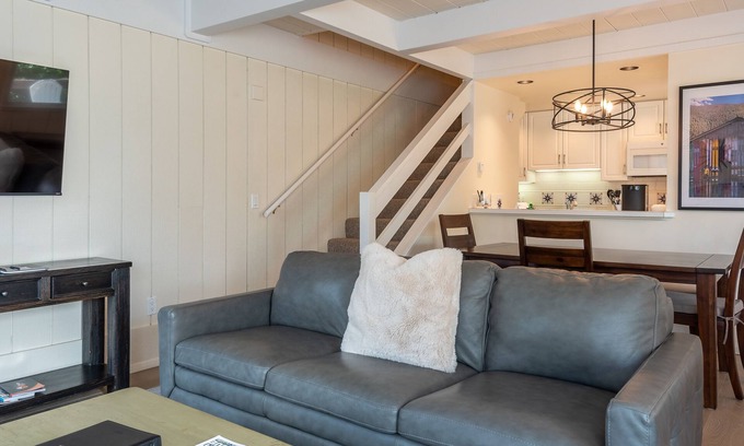 Elkhorn Condo | Villager Condo 1207 - Close to Dollar Mountain & Sun Valley Resort Pool