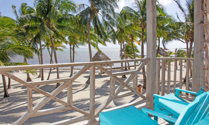 San Pedro Villa | Villas De Isla Bonita