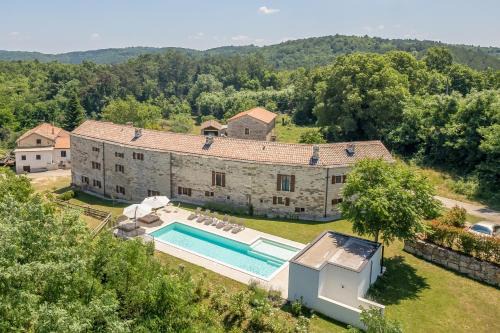 Groznjan Villa | Villas Martincici with large pool