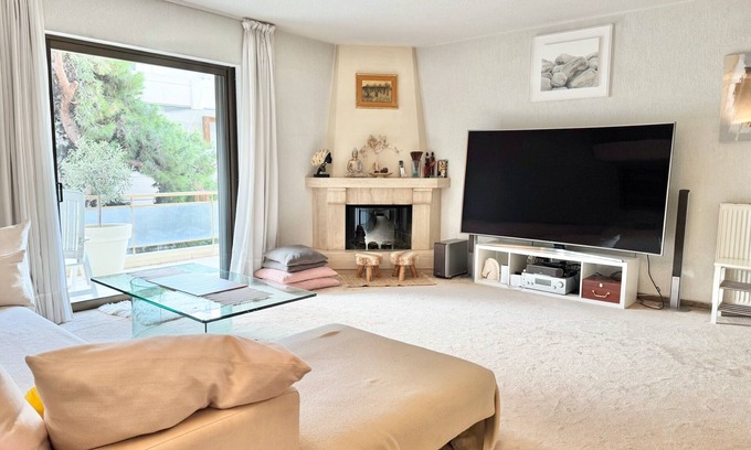 Vari-Voula-Vouliagmeni Apartment | Villasonboard 2Bed Condo Greek Riviera Vouliagmeni