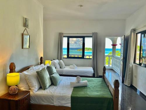 Mahe Island Apartment | Villea Frangipani Top floor 2 bedroom Apartment