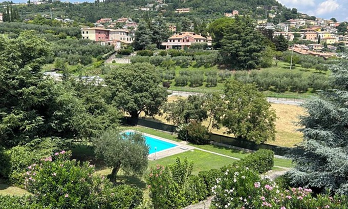 Cavaion Veronese House | Villetta Cavaion, in the middle of olive groves & vineyards overlooking the lake