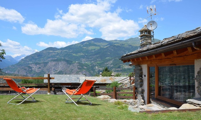 Villeneuve House | Villetta con giardino e panorama incantevole