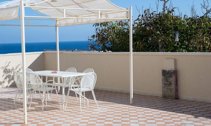 Santa Cesarea Terme Villa | Villetta Giada very close to the sea