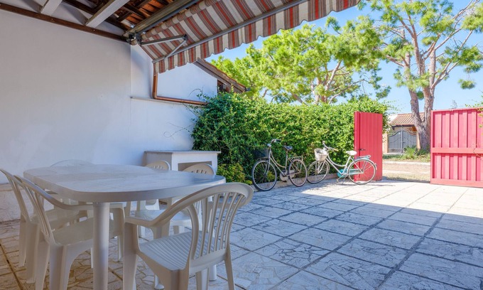 Torre dell'Orso Villa | Villetta Torre dell Orso with Garden, Terrace & A/C