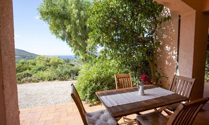 Lacona Villa | Villino a Lacona with sea view 4/6 beds