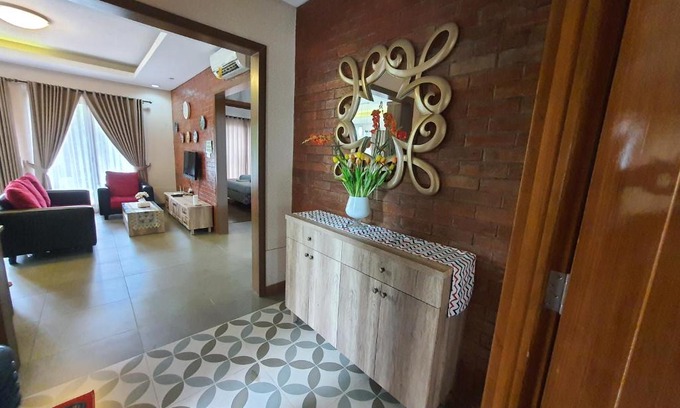 Ciawi Villa | Vimala Hills BroVard Sixteen Villa
