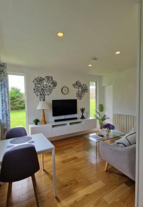 Clifden Ski Chalet | Vimy House