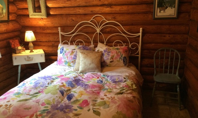 St. Paul House | Vincent Log Cabin