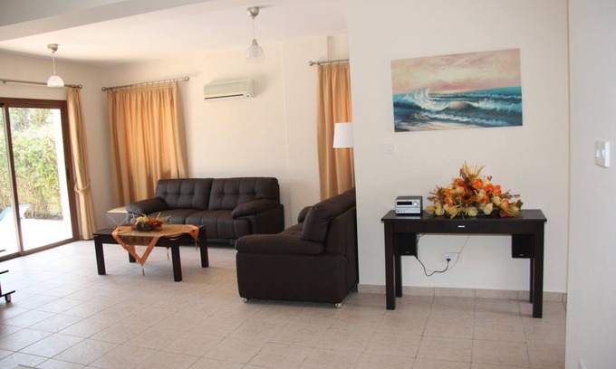 Pissouri Villa | Vineland Holiday Villas