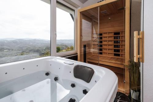 Bostanj House | Vineyard house with sauna and jacuzzi for 2