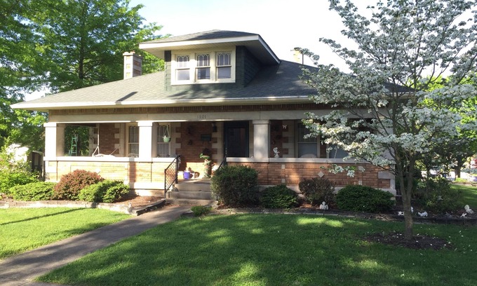 Bedford House | Vintage 1920s Craftsman Bungalow
