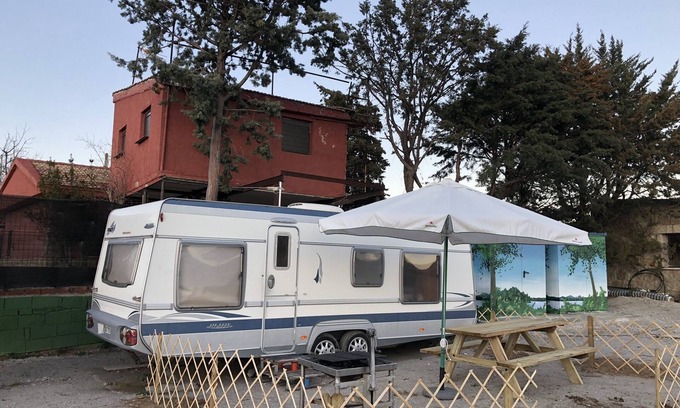Gascones House | Vintage caravan rental on weekends and holidays