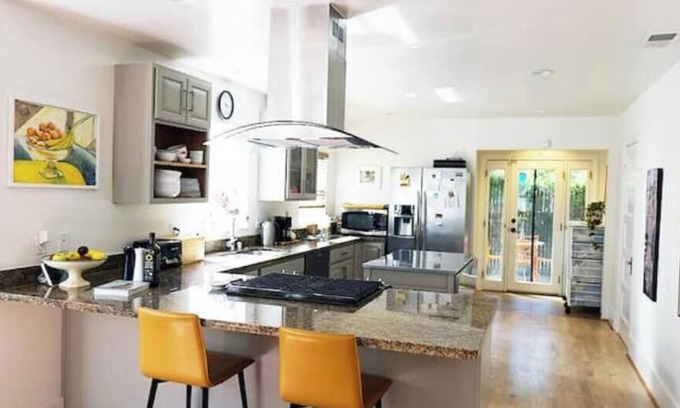Paradise Park House | Vintage house w/modern updates mins to SF&Berkeley