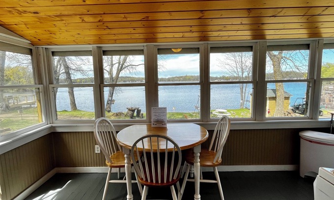 South Haven Cabin | Vintage Retreat - Cabin 5