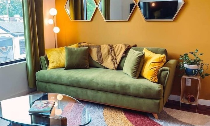 North Nashville Apartment | Vintage Vibes: Minutes From The Broadway Buzz
