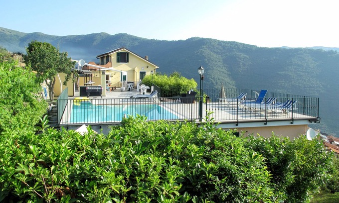 Valloria Apartment | Viola (VLO203) by Interhome