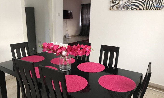 Accra House | VIOLETTES Villa Vacation home