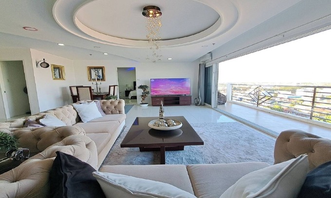 Balibago Apartment | VIP 2Bedroom Penthouse-Kandi Palace 155sqm with Jacuzzi