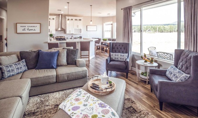 Fort Valley House | Vistas Bonitas Home with Patio 7 Mi to Snowbowl!