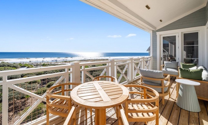 WaterSound Beach Condo | "Vitamin Sea" | Beachfront | 4 Bikes Included