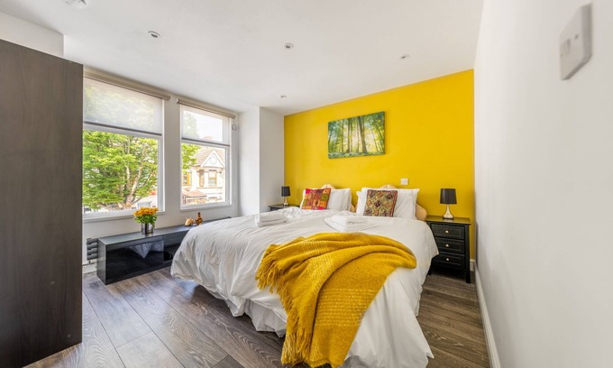Southall Broadway Apartment | VitiLevu House