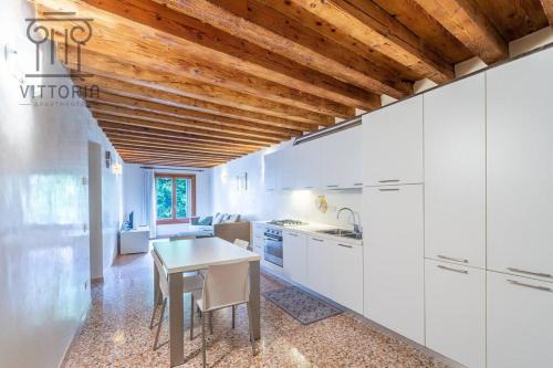 Vicenza Apartment | Vittoria Apartments: Palladio 2