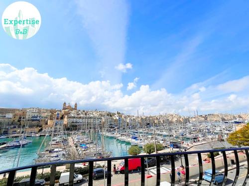 Birgu Apartment | Vittoriosa Seafront Highly Furnished Apartment FL 4