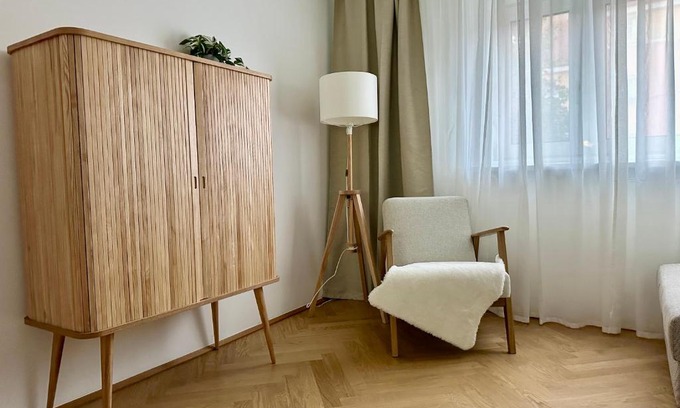 Favoriten Apartment | Viviane Paulos Apartment - Stylish apartment at Wienerberg