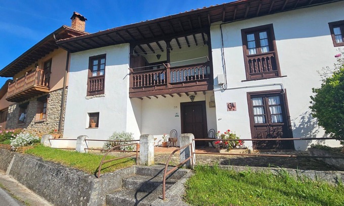 Cueli House | Vivienda Vacacional Casa Casenti